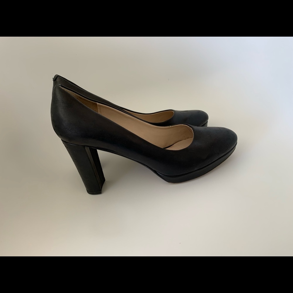 Clark’s~ Black Heels - Picture 2 of 5